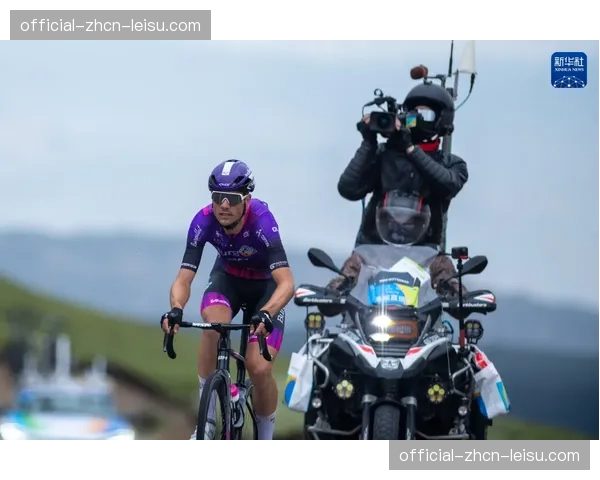 “战术复盘:珍宝车队在E3萨克斯银行经典赛的团队控制力” “战术复盘:珍宝车队在E3萨克斯银行经典赛的团队控制力”