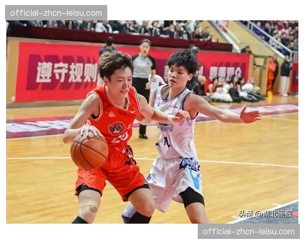 【2026年4月CBA联赛·非赛事·产业CBA联盟与某头部运动品牌达成五年长约，金额创历史新高